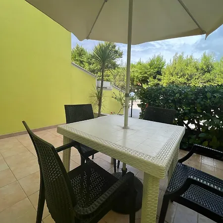 Argeste Club Vacanze Hotel apartamentowy
